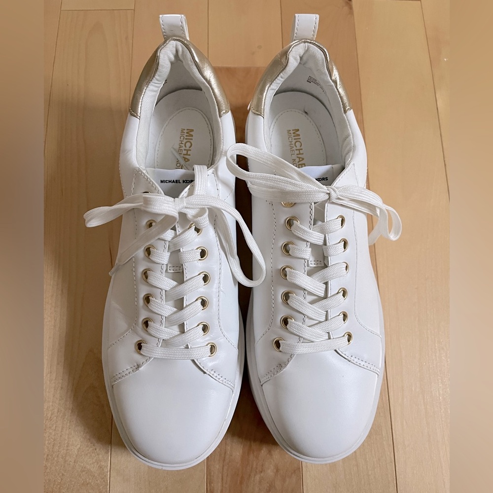 Michael Michael Kors Genuine Leather Emmet Lace Up Sneakers - Size 9M